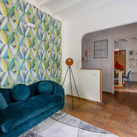 Daire Navona Luxe Heven - Elevator, Soundproof & Netflix *